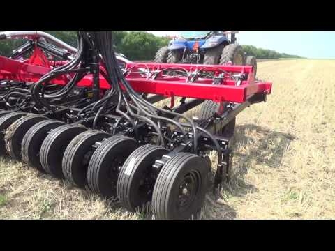 Демонстрация работы американской сеялки на Дне поля-2016 Волгоградской области