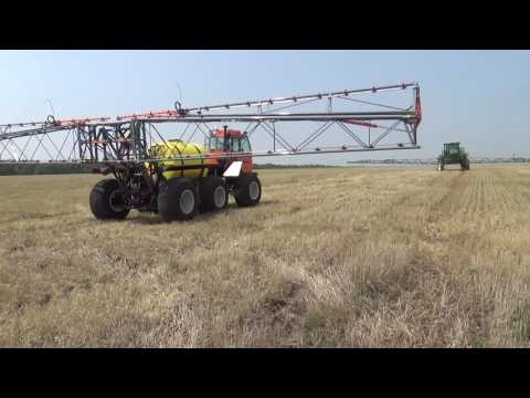 Демонстрация работы опрыскивателей на Дне поля-2016 Волгоградской области